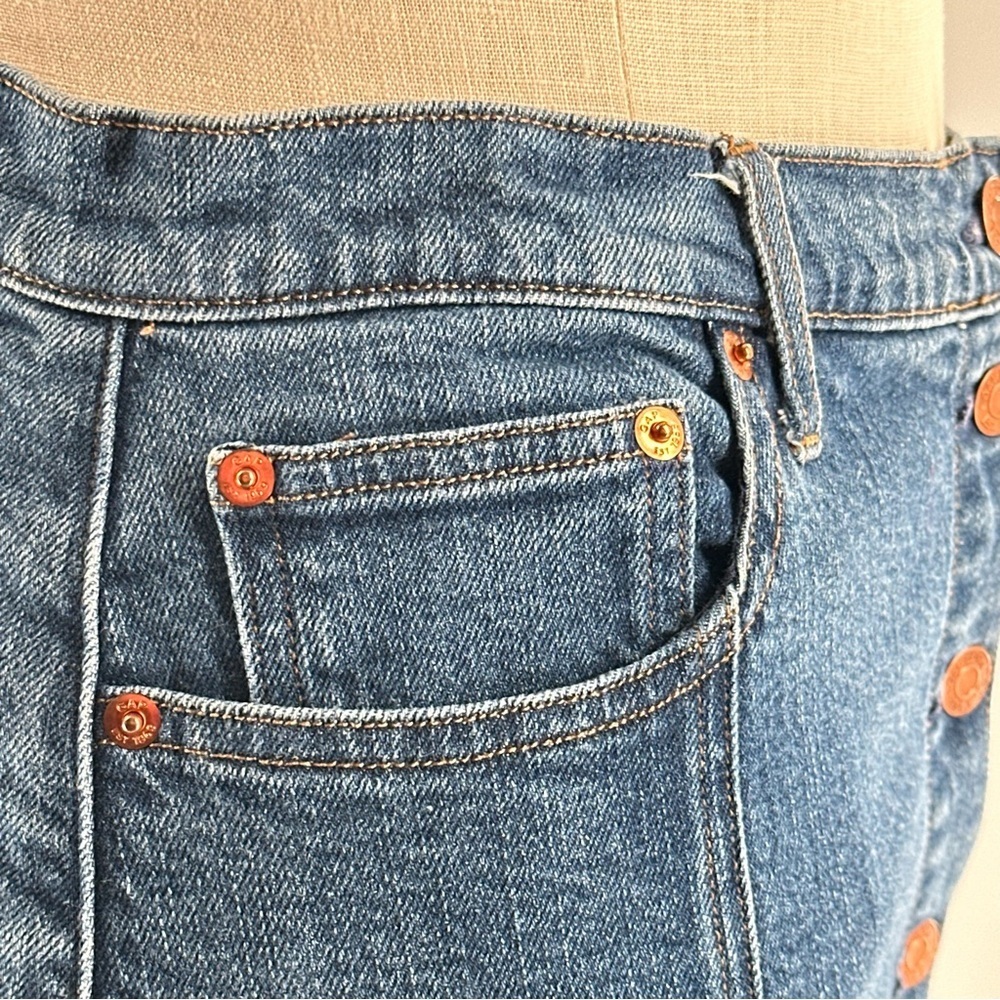 GAP Denim Button Front pencil Skirt Size 32 Raw Hem Medium Wash Y2K Vintage - Picture 4 of 10